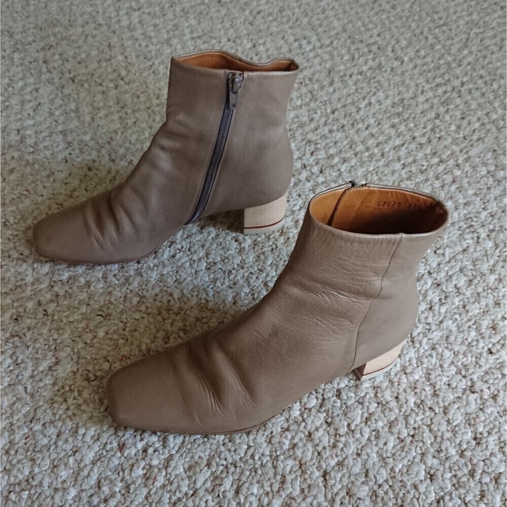 Coclico Taupe Leather Ankle Boots size 37.5 - Picture 2 of 14